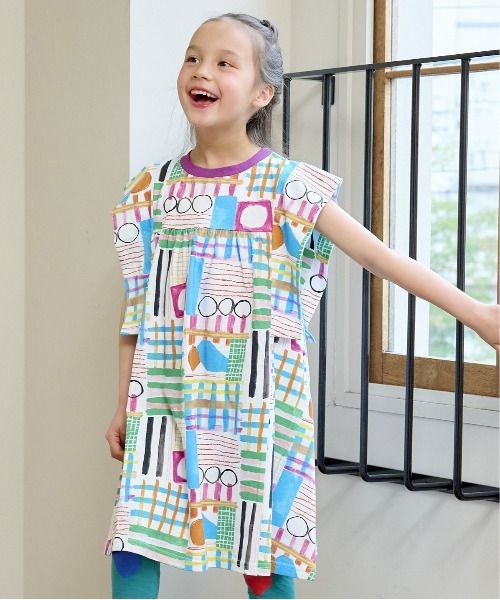 HOGAN RANCH WEAR（ホーガンランチウエア）の「ソウガラスクエアスリーブワンピース（90～130cm）（ワンピース・キッズ・マルチ/チャコール/ピンク・100/110/120/130/90）」の4枚目の写真