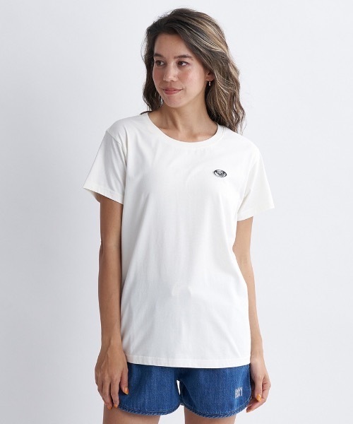 ROXY（ロキシー）の「POWER OF WOMEN/ロキシーシンプルブランドロゴプリントスタンダード半袖カットソー（Tシャツ/カットソー・レディース・ネイビー/パープル/ブラック/ホワイト・SMALL/LARGE/MEDIUM）」の5枚目の写真