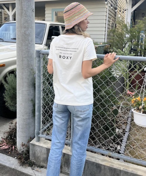 ROXY（ロキシー）の「POWER OF WOMEN/ロキシーシンプルブランドロゴプリントスタンダード半袖カットソー（Tシャツ/カットソー・レディース・ネイビー/パープル/ブラック/ホワイト・SMALL/LARGE/MEDIUM）」の15枚目の写真