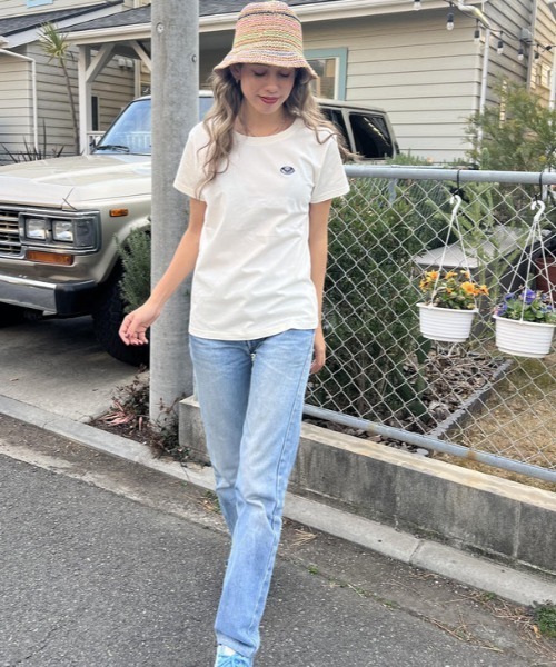 ROXY（ロキシー）の「POWER OF WOMEN/ロキシーシンプルブランドロゴプリントスタンダード半袖カットソー（Tシャツ/カットソー・レディース・ネイビー/パープル/ブラック/ホワイト・SMALL/LARGE/MEDIUM）」の16枚目の写真