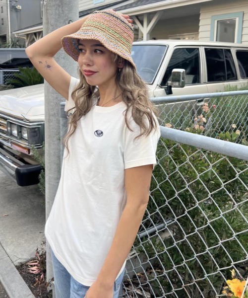 ROXY（ロキシー）の「POWER OF WOMEN/ロキシーシンプルブランドロゴプリントスタンダード半袖カットソー（Tシャツ/カットソー・レディース・ネイビー/パープル/ブラック/ホワイト・SMALL/LARGE/MEDIUM）」の17枚目の写真