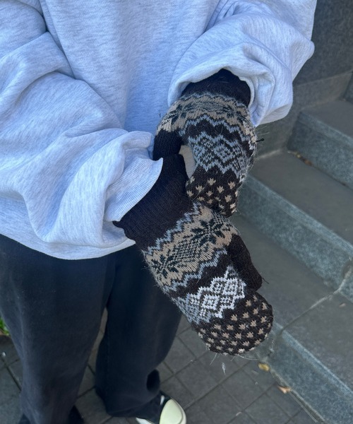 kutir（クティール）の「ノルディック柄ニットミトン（手袋）」 - WEAR