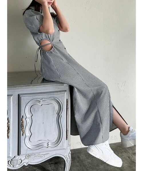 RESEXXY（リゼクシー）の「ウエストオープンシャツワンピース（ワンピース・レディース・チャコールグレー/ブラック/ホワイト/その他1・FREE）」の4枚目の写真