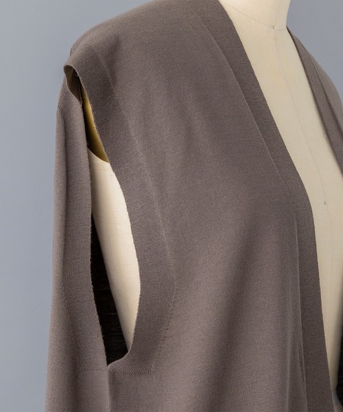 BLAMINKブラミンク Vネックニットベスト ヤク毛 BLAMINK（ニット