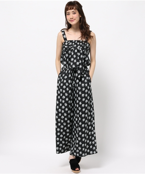 one after another NICE CLAUP（ワンアフターアナザーナイスクラップ）の「【ナイスクラップ】小花柄サロペット（ワンピース・レディース・カーキ/ブラック/オフホワイト・FREE）」の16枚目の写真