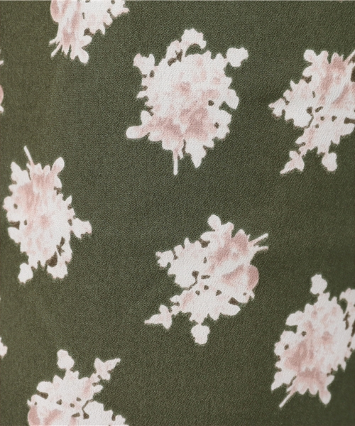 one after another NICE CLAUP（ワンアフターアナザーナイスクラップ）の「【ナイスクラップ】小花柄サロペット（ワンピース・レディース・カーキ/ブラック/オフホワイト・FREE）」の12枚目の写真