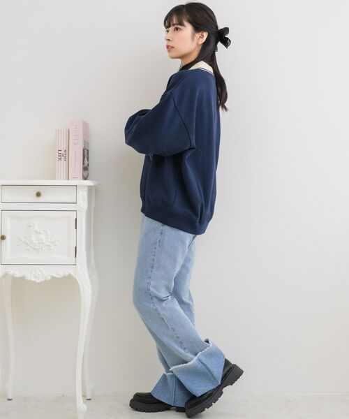 ems excite（エムズエキサイト）の「襟付きステッチ刺繍トレーナー（Tシャツ/カットソー・レディース・ブルー/ホワイト系その他/ベージュ・FREE）」の18枚目の写真