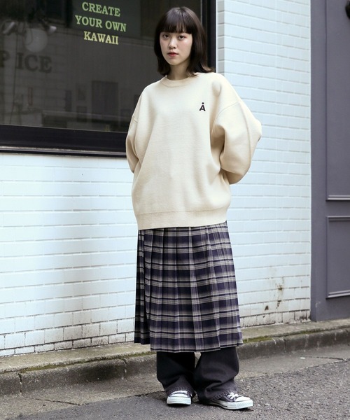 ALAND（エーランド）の「【UNISEX】ALAND／Alogoニットクルーネック2 2105520（ニット/セーター・レディース・グリーン/ネイビー/アイボリー・MEDIUM/LARGE）」の4枚目の写真