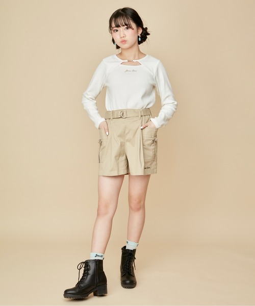 JENNI love(ジェニィラブ)の「ベルト付きカーゴキュロット(カーゴパンツ・キッズ・ブラック/カーキ/ベージュ・130cm/140cm/150cm/160cm)」の10枚目の写真