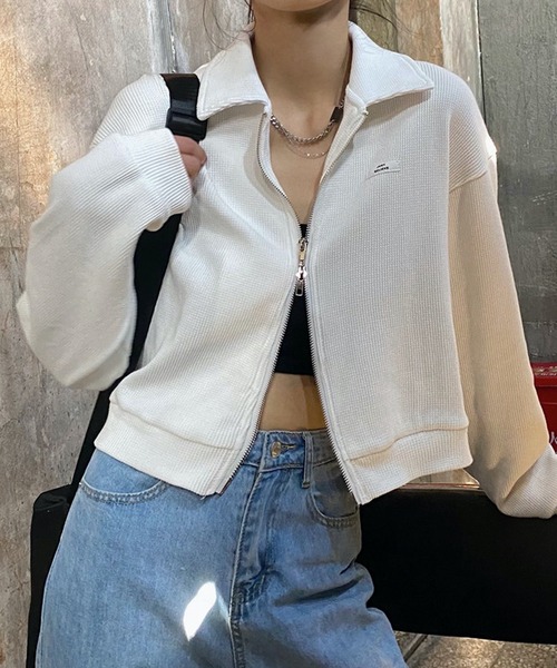 VIBGYOR(ヴィブジョー)の「HALEY PESCA/襟付きショート丈 ジップ ジャケット(カーディガン/ボレロ・レディース・ホワイト/グレー/ブラック・MEDIUM/LARGE/X-LARGE)」の12枚目の写真