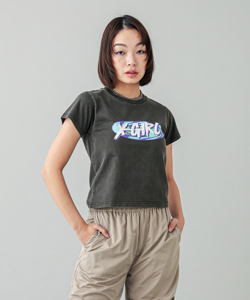 X-girl(エックスガール)の「GALAXY LOGO S/S BABY TEE(Tシャツ/カットソー・レディース・ブラック/オリーブ/ホワイト・S/M)」の1枚目の写真