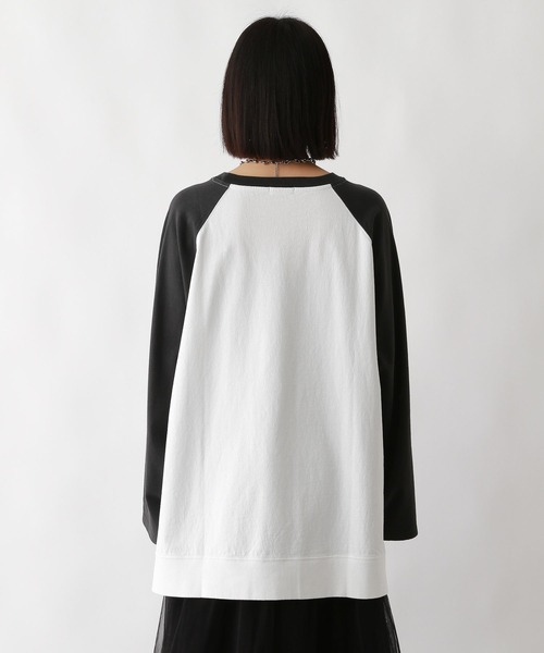 LEPSIM(レプシィム)の「MICKEY/ラグランロンT 109014(Tシャツ/カットソー・レディース・ブラック/ネイビー/ベージュ・FREE)」の21枚目の写真