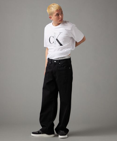 Calvin Klein（カルバン・クライン）の「【ユニセックス】ショートスリーブ テクストモノグラム クルーネックTシャツ（Tシャツ/カットソー・メンズ・ネイビー/ベージュ/ホワイト/ブラック・XL/S/L/M）」の11枚目の写真