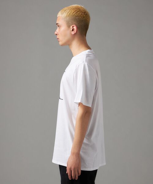 Calvin Klein（カルバン・クライン）の「【ユニセックス】ショートスリーブ テクストモノグラム クルーネックTシャツ（Tシャツ/カットソー・メンズ・ネイビー/ベージュ/ホワイト/ブラック・XL/S/L/M）」の13枚目の写真