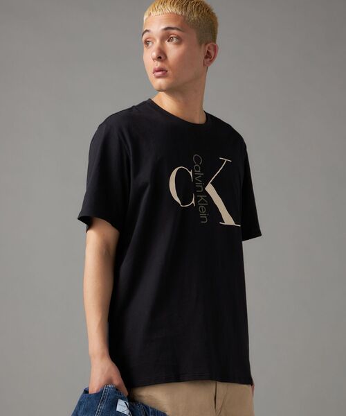 【 】CKJグラフィッククルーネックTシャツ◆送料無料 エアリズムコットングラフィッククルーネックTシャツ｜ユニクロ