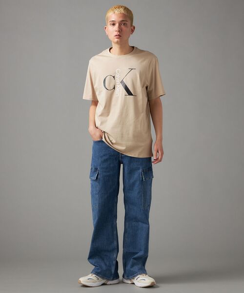 Calvin Klein（カルバン・クライン）の「【ユニセックス】ショートスリーブ テクストモノグラム クルーネックTシャツ（Tシャツ/カットソー・メンズ・ネイビー/ベージュ/ホワイト/ブラック・XL/S/L/M）」の20枚目の写真