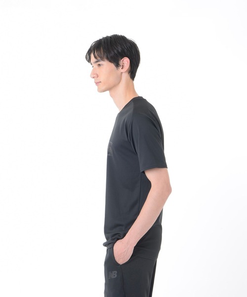 NEW BALANCE(ニューバランス)の「Black Out Collectionプラクティスシャツショートスリーブ リニアロゴ(Tシャツ/カットソー・メンズ・ブラック/ホワイト・X-LARGE/LARGE/MEDIUM/SMALL/XX-LARGE)」の4枚目の写真