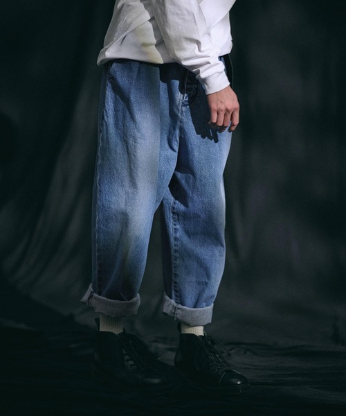 THEOREM（セオレム）の「mp12232- Routine Denim Pants（Distressed）デニムパンツ（デニムパンツ・メンズ・ライトインディゴブルー・S/M/L/XL）」の3枚目の写真