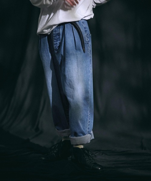 THEOREM（セオレム）の「mp12232- Routine Denim Pants（Distressed）デニムパンツ（デニムパンツ・メンズ・ライトインディゴブルー・S/M/L/XL）」の2枚目の写真
