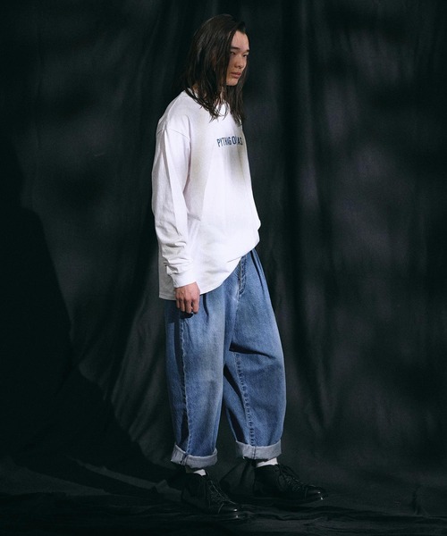 THEOREM（セオレム）の「mp12232- Routine Denim Pants（Distressed）デニムパンツ（デニムパンツ・メンズ・ライトインディゴブルー・S/M/L/XL）」の13枚目の写真