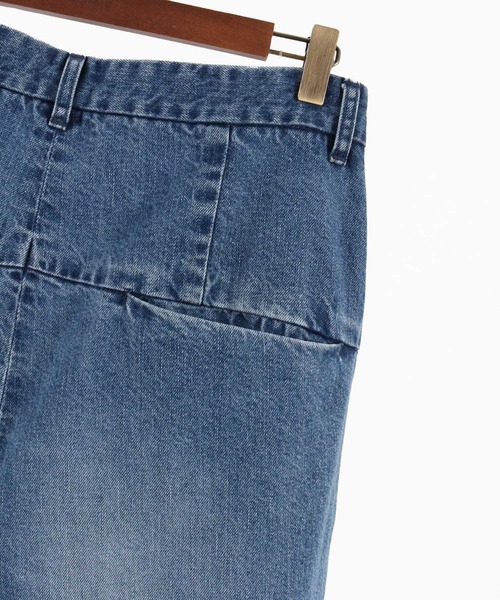 THEOREM（セオレム）の「mp12232- Routine Denim Pants（Distressed）デニムパンツ（デニムパンツ・メンズ・ライトインディゴブルー・S/M/L/XL）」の6枚目の写真