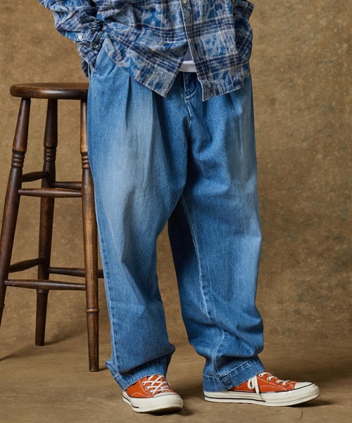 THEOREM（セオレム）の「mp12232- Routine Denim Pants（Distressed）デニムパンツ（デニムパンツ・メンズ・ライトインディゴブルー・S/M/L/XL）」の19枚目の写真