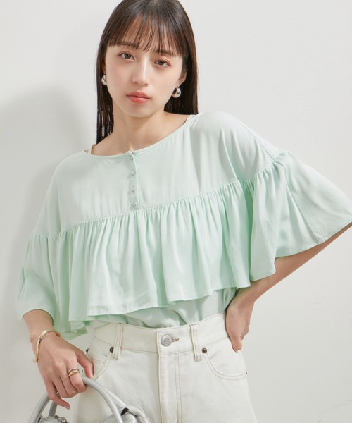 VIS（ビス）の「【前後2WAY】ラッフルブラウス（シャツ/ブラウス・レディース・オフホワイト/ブラック/ライトグリーン・FREE）」の5枚目の写真