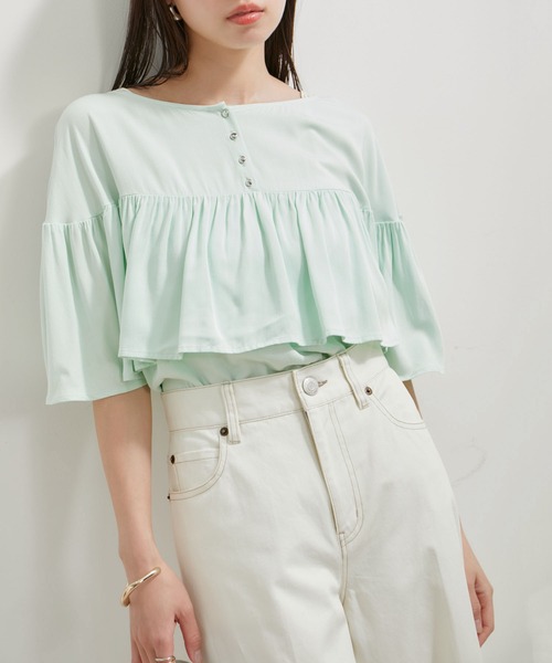 VIS（ビス）の「【前後2WAY】ラッフルブラウス（シャツ/ブラウス・レディース・オフホワイト/ブラック/ライトグリーン・FREE）」の6枚目の写真