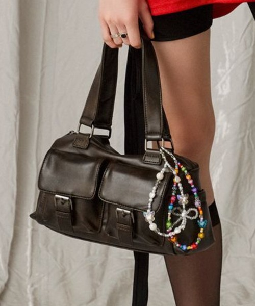 FOREVER 21(フォーエバー トゥエンティーワン)の「【WEB限定カラーあり】合皮ダブルポケットショルダーバッグ(ショルダーバッグ・レディース・ブラック/レッド/ブラウン/グレー/シルバー/ブラック系その他・FREE)」の5枚目の写真