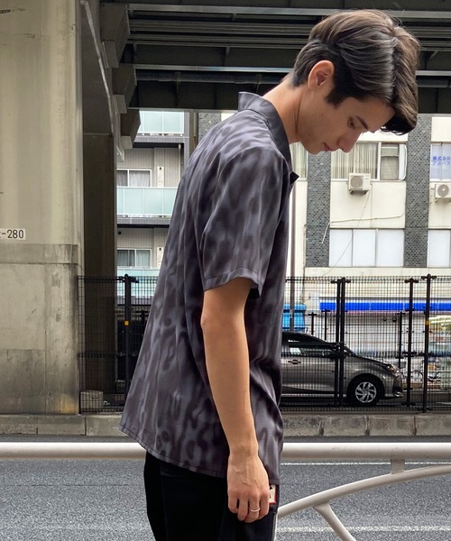 VOLCOM（ボルコム）の「VOLCOM/ボルコム 半袖シャツ 総柄 A0412400（シャツ/ブラウス・メンズ・ブラック系その他・M/L）」の6枚目の写真