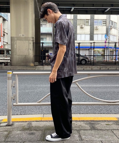 VOLCOM（ボルコム）の「VOLCOM/ボルコム 半袖シャツ 総柄 A0412400（シャツ/ブラウス・メンズ・ブラック系その他・M/L）」の9枚目の写真