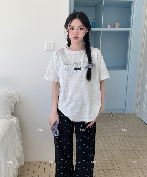 Mayree(メイリー)の「【Mayree】シンプル リボン さくらんぼ チェリー Tシャツ(Tシャツ/カットソー・レディース・ホワイト/グレー・FREE)」の6枚目の写真