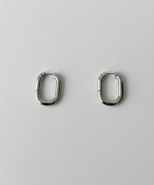 CANAL JEAN(キャナルジーン)の「Pt レクタングルピアス large(ピアス(両耳用)・レディース・シルバー/ゴールド・ONE SIZE)」の6枚目の写真