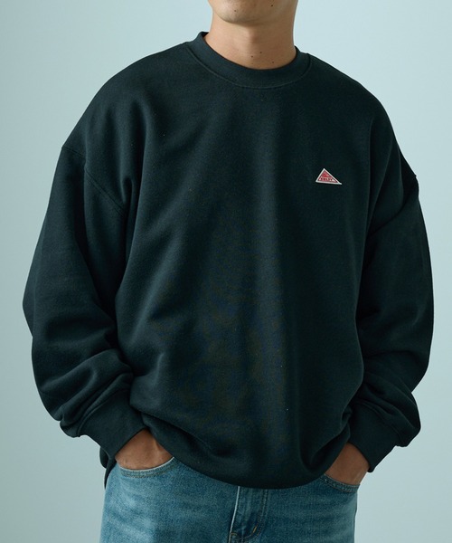 KELTY（ケルティ）の「【KELTY】限定別注 ワンポイントビンテージロゴ ビッグシルエットクルーネックスウェット（スウェット・レディース・ネイビー/ブラック/オリーブ/グレー/オフホワイト/チャコールグレー・XS/S/M/L）」の3枚目の写真