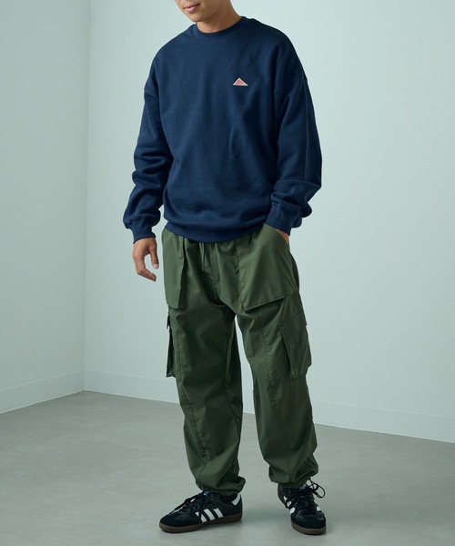 KELTY（ケルティ）の「【KELTY】限定別注 ワンポイントビンテージロゴ ビッグシルエットクルーネックスウェット（スウェット・レディース・ネイビー/ブラック/オリーブ/グレー/オフホワイト/チャコールグレー・XS/S/M/L）」の20枚目の写真