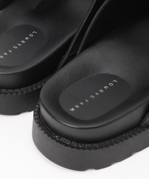 LOWRYS FARM(ローリーズファーム)の「ベルトサンダル 130133(サンダル・レディース・オフホワイト/ブラック・LARGE/MEDIUM)」の4枚目の写真