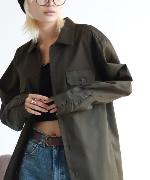 Dickies（ディッキーズ）の「【GENUINE DICKIES/ジェニュインディッキーズ】ツイル 長袖 ワークシャツ（シャツ/ブラウス・メンズ・チャコールグレー/ブラック/カーキ/ベージュ・M/L/XL）」の19枚目の写真