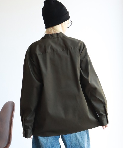 Dickies（ディッキーズ）の「【GENUINE DICKIES/ジェニュインディッキーズ】ツイル 長袖 ワークシャツ（シャツ/ブラウス・メンズ・チャコールグレー/ブラック/カーキ/ベージュ・M/L/XL）」の22枚目の写真