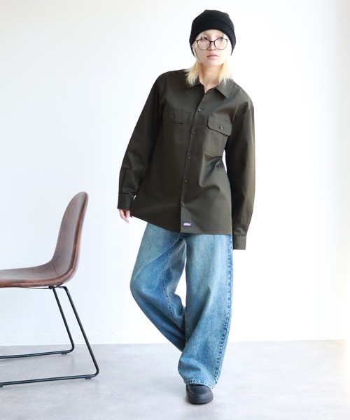 Dickies(ディッキーズ)の「【GENUINE DICKIES/ジェニュインディッキーズ】ツイル 長袖 ワークシャツ(シャツ/ブラウス・メンズ・チャコールグレー/ブラック/カーキ/ベージュ・M/L/XL)」の18枚目の写真