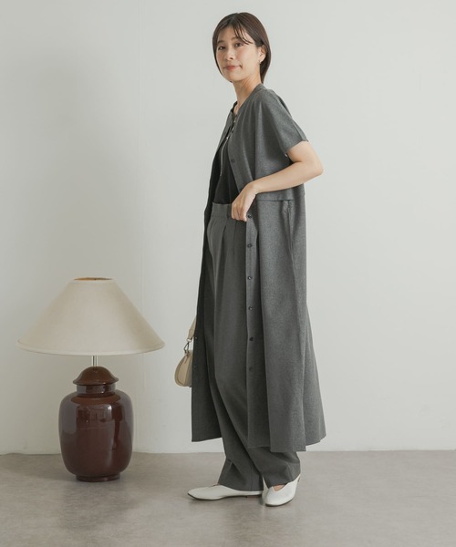 URBAN RESEARCH DOORS(アーバンリサーチドアーズ)の「『UR TECH DRYLUXE』レイヤードライクシャツワンピース(ワンピース・レディース・チャコールグレー/カーキ・MEDIUM)」の16枚目の写真