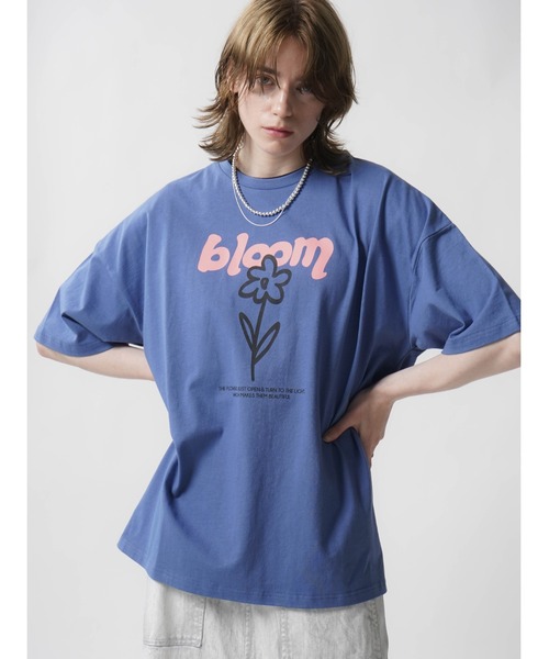 :ETHROF(イーサオブ)の「3D GRAPHIC T-SHIRT (FLOWER)(Tシャツ/カットソー・レディース・オフホワイト/ブルー/グリーン・FREE)」の2枚目の写真