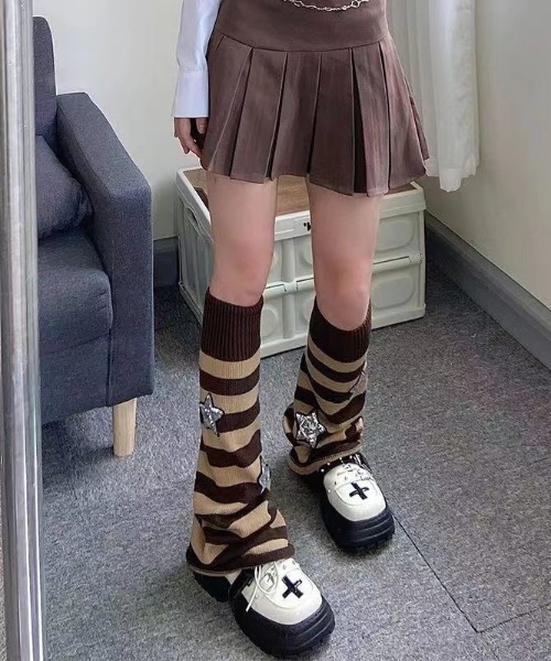 lilful(リルフル)の「【カラバリ豊富な19色展開!推し活にもおすすめ♪】【新色追加】アソート シンプルレッグウォーマー 細見え 寒さ対策(レッグウォーマー・レディース・ブラック/グレー系その他/ホワイト×ブラック/グレー/パープル/ホワイト/レッド/ブラック系その他/ホワイト系その他/グレー系その他2/ブラウン系その他/ピンク系その他/ホワイト系その他2/ブラック系その他3/グレー系その他4/グレー系その他3/パープル系その他/ホワイト系その他3/レッド系その他・F)」の14枚目の写真