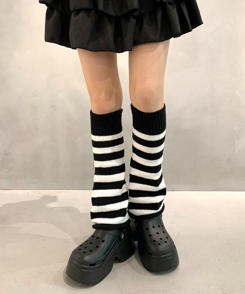 【オンライン店頭完売品】EMODA リブルーズレッグウォーマーズ リブルーズレッグウォーマーズ[品番：MKSW0060592]｜EMODA