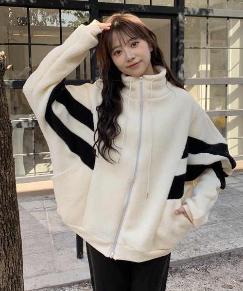 SHEPP（シープ）の「ボアライン ドルマンシルエット ブルゾン（ブルゾン・レディース・ブラック/アイボリー・XL/M）」の17枚目の写真