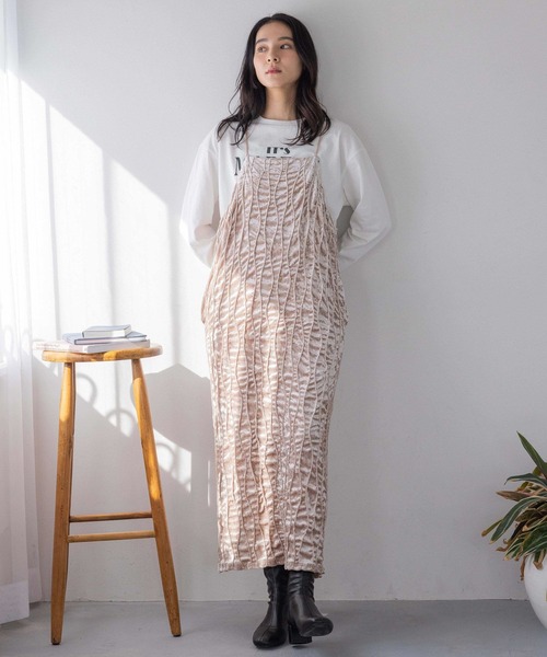 ⑦出品 セール】ウネウネベロアワンピース 143088（ワンピース）｜LOWRYS FARM