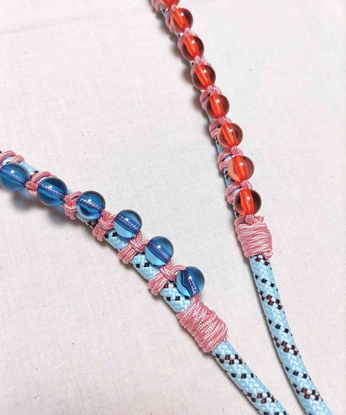 Q（キュー）の「コードビーズショルダー（スマホグッズ・レディース・ホワイト/ブルー/ブラック・ONE SIZE）」の10枚目の写真