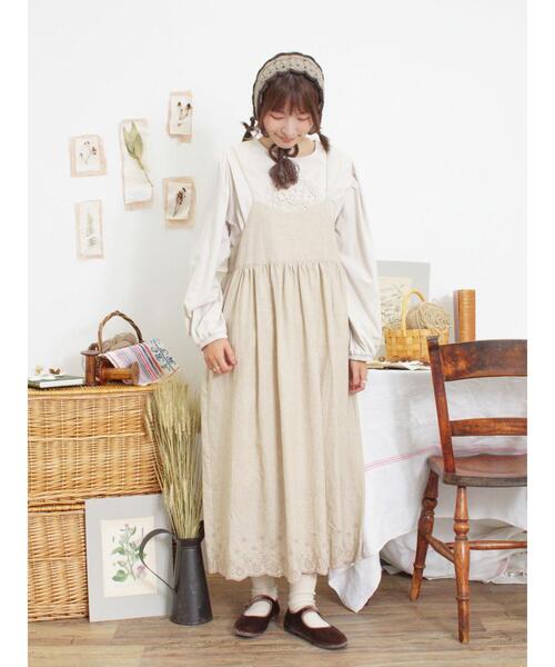 Samansa Mos2（サマンサ モスモス）の「フラワー柄パーツレース貼り