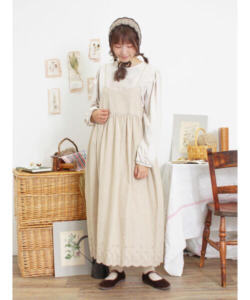 Samansa Mos2（サマンサ モスモス）の「フラワー柄パーツレース貼りカットソー（Tシャツ/カットソー・レディース・キナリ/ブラック/チャコールグレー・F）」の12枚目の写真