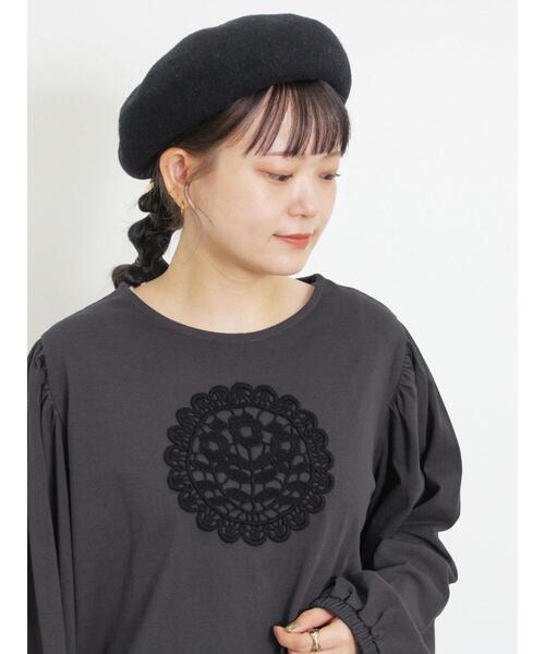 Samansa Mos2（サマンサ モスモス）の「フラワー柄パーツレース貼り