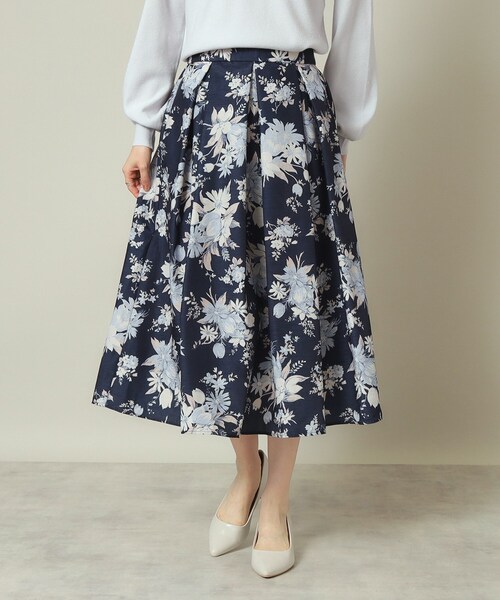 ITS'DEMO（イッツデモ）の「◆【手洗い可／後ろウエストゴム】シャンタン花柄スカート（スカート・レディース・ブラウン系1/ネイビー系/ブルー系・00）」の3枚目の写真